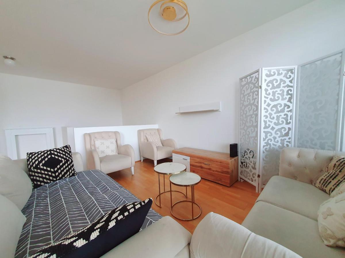 Near Lake Two Bedroom Duplex Apartment Viyana Dış mekan fotoğraf